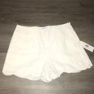 She + Sky white lined linen short scalloped hem